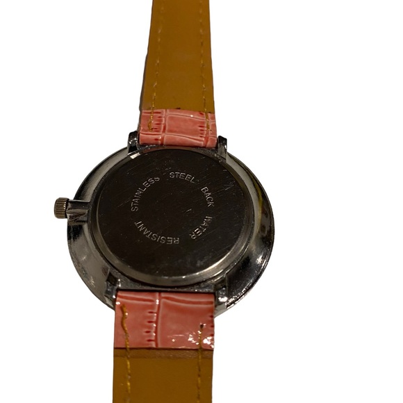 Copy Hello Kitty pink and diamanté adult size watch - Picture 3 of 9